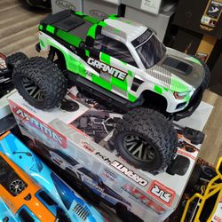 RC monster truck brand new ARRMA granite mega 4x4