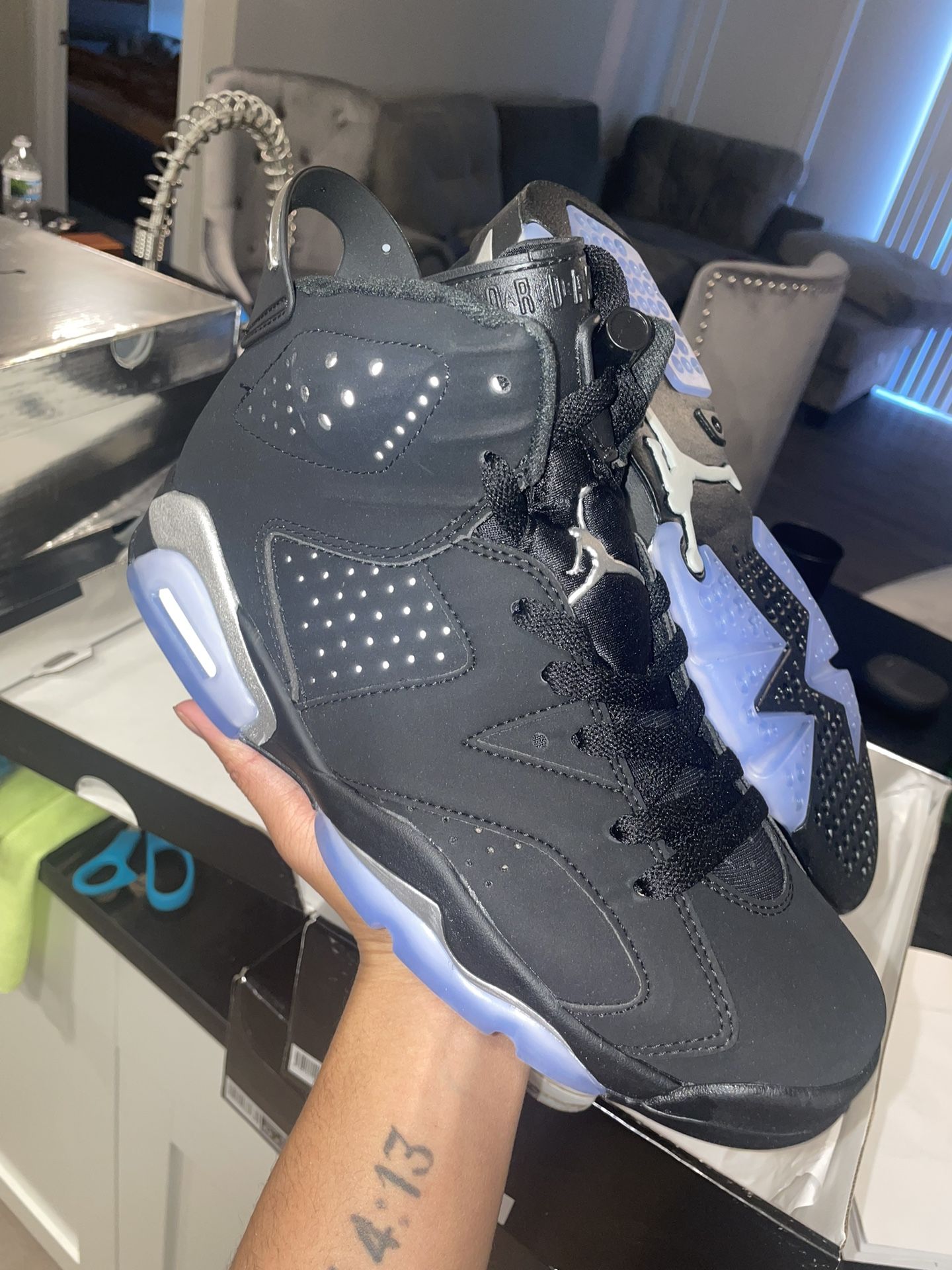 Air Jordan Retro 6s Metallic Silver