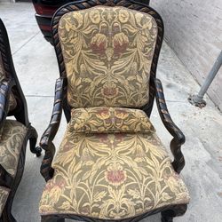 High Quality Traditional Lounge Chairs!