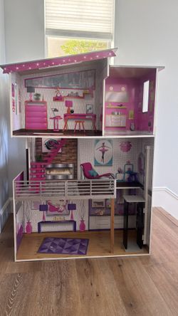 Barbie Dollhouse Dream house And More