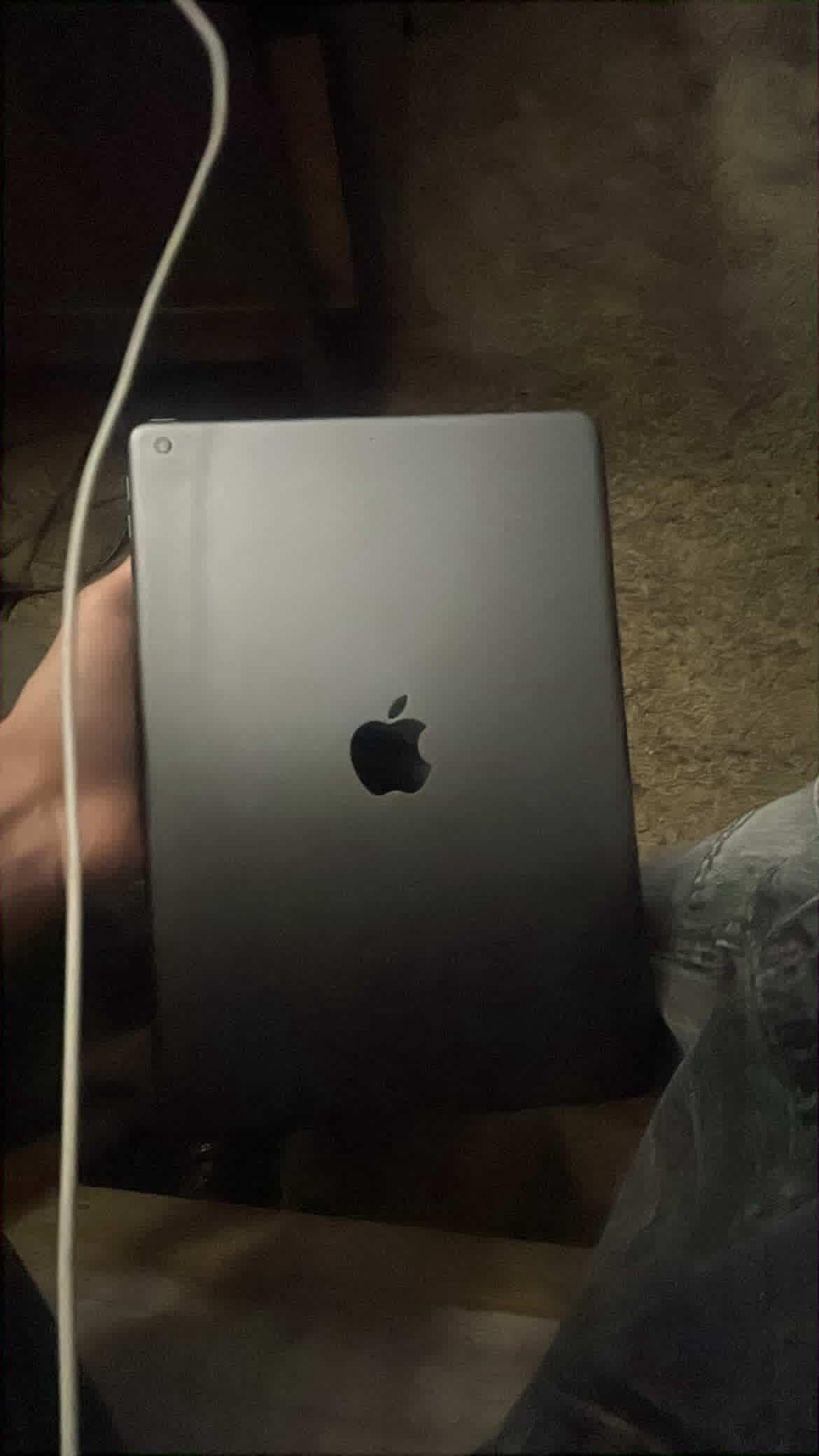 Selling iPad 9th Gen