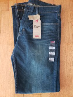 502 Levis Regular Taper Jeans
