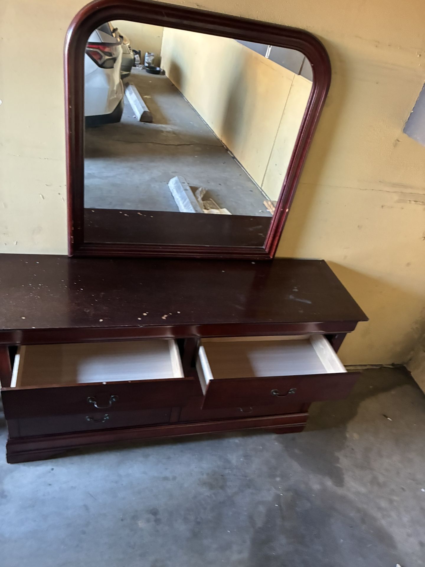 Dresser’s
