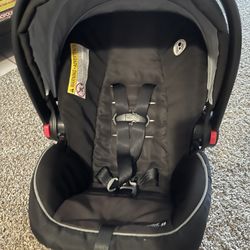 Graco Car seat & Base