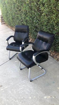 2 Comfortable Office Chairs 