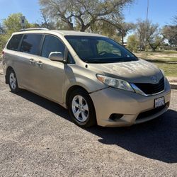 2011 Toyota Sienna