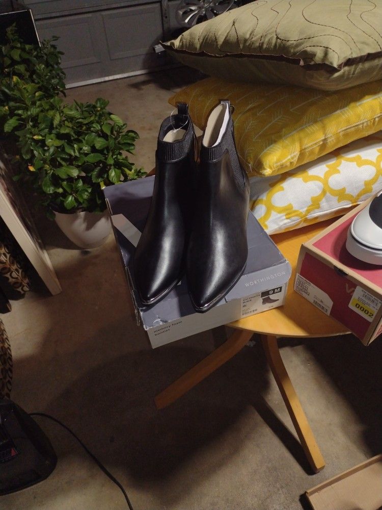 New Women's Memory Foam Booties