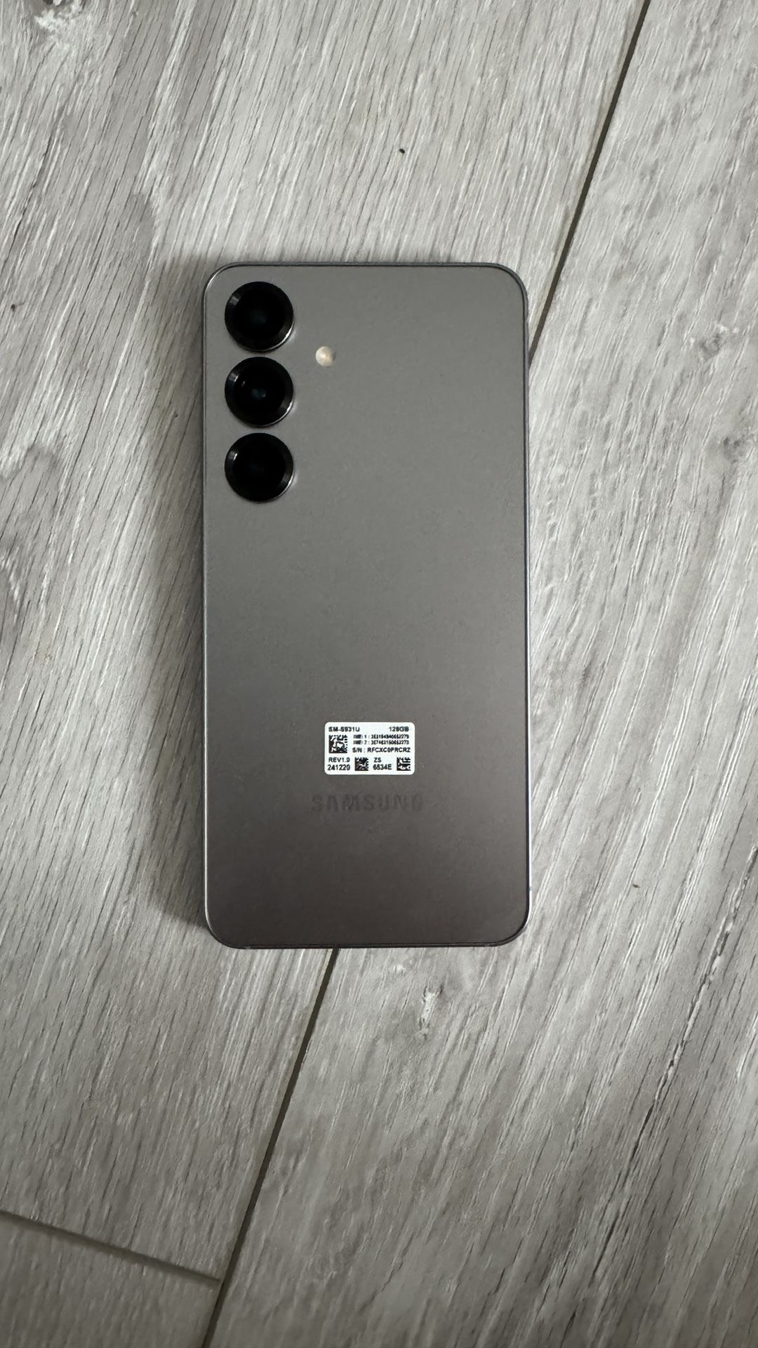 Samsung Galaxy S25 Unlocked 128 GB Silver