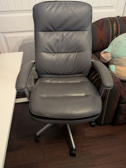 Gray Leather High-Back Office Chair