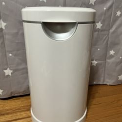 Munchikin Diaper Pail 