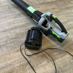 The EGO POWER+ 530 CFM Blower equipped with a high-efficiency brushless motor that delivers a lightweight, compact design for longer runtime, reduce