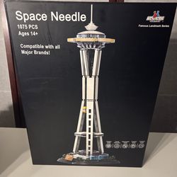 Space Needle Building Block Set 1075 pcs