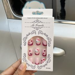 Hello Kitty Nails
