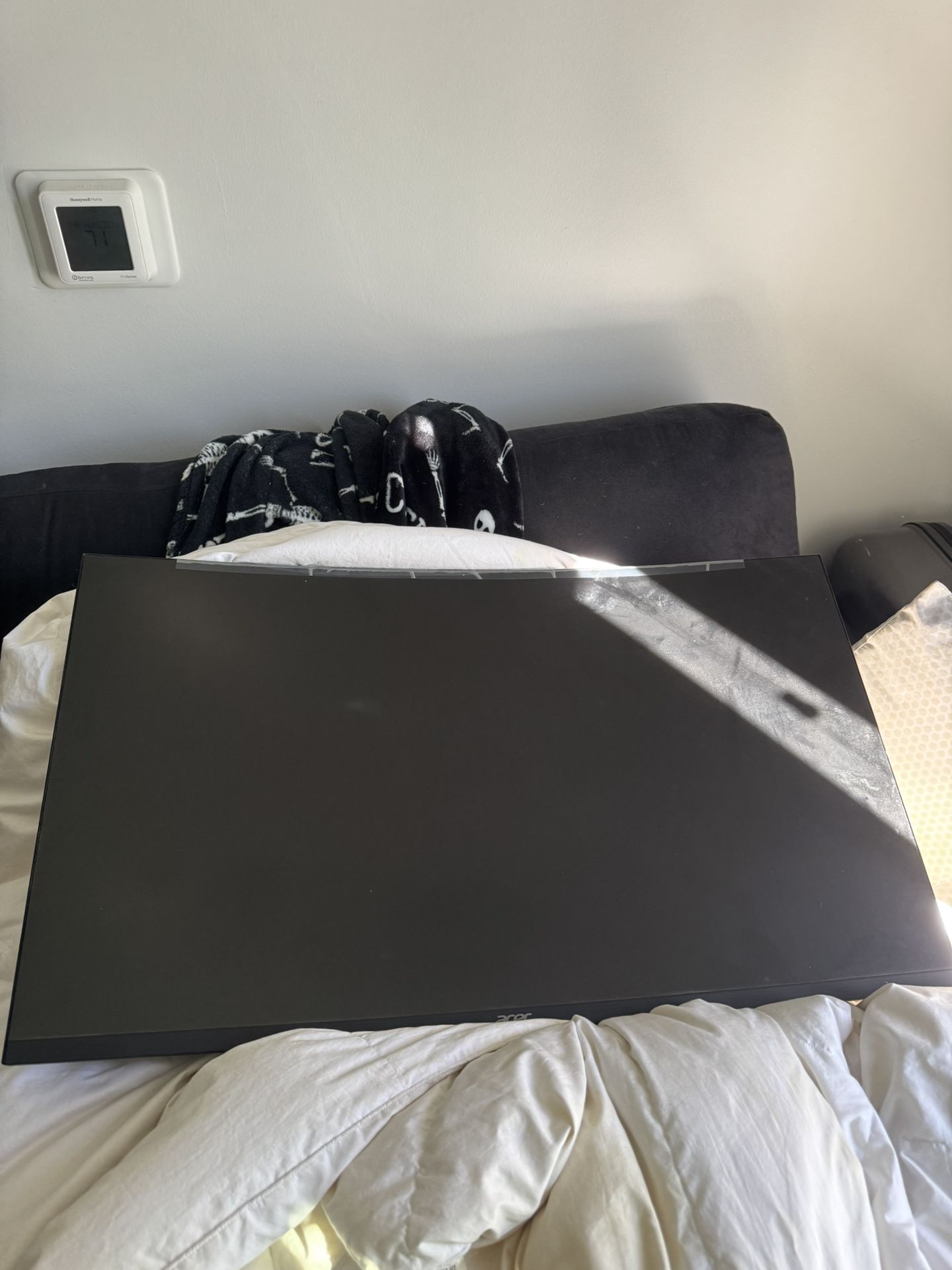 Curved Acer Gaming Monitor 27”
