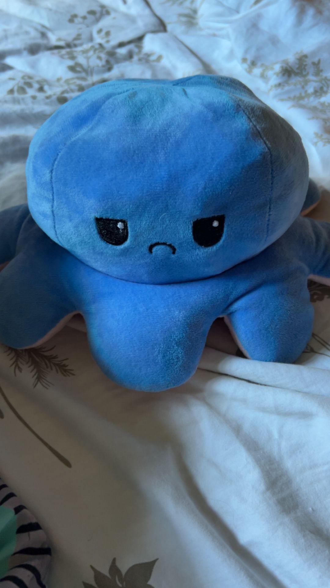 Octopus plushie that flips