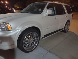 2005 Lincoln Navigator