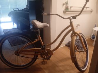 Mint Condition Women's Beach Cruiser