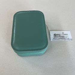 Designer light up travel mirror