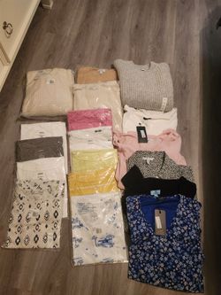 Lot of ALL 17 NEW WITH TAG TO TOPS