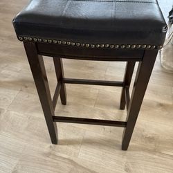 Tall bar stool new