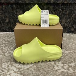 Yeezy Slide Kids Size 1