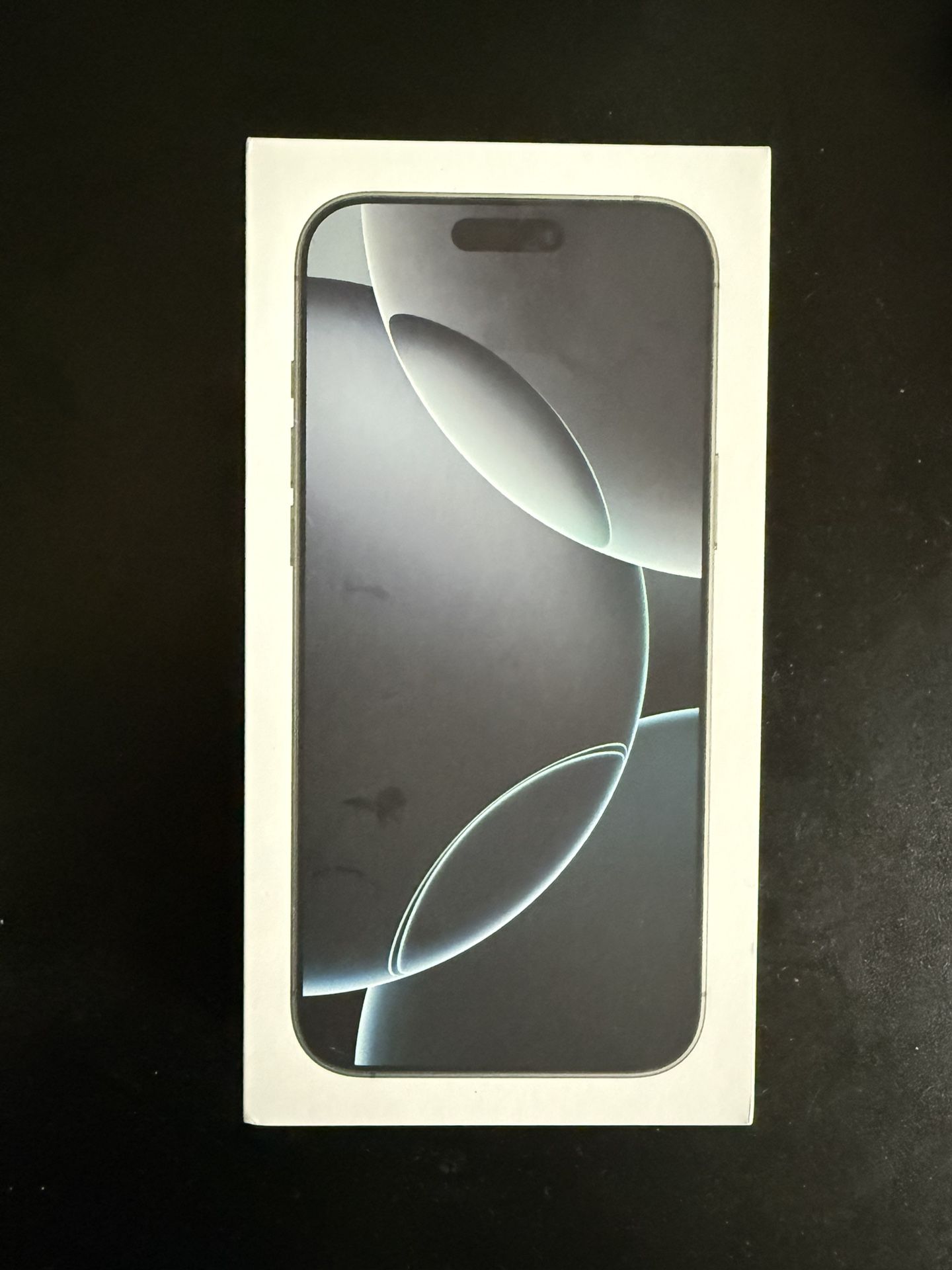 iPhone 16 Pro Max – 512GB (Verizon Locked)