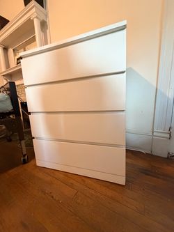 IKEA MALM 4 drawer dresser white