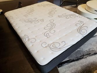 Sealy Queen Size Firm Mattress