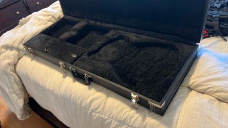 Fender Mustang Case?