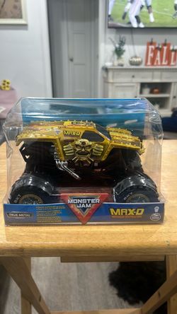 Monster Jam Max D 11-Time Champion True Metal 1:24 Scale Die Cast Truck