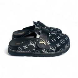 LV Clogs 🖤