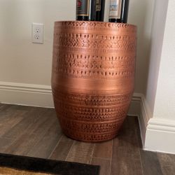 Gorg Copper Iron Round Barrel Table