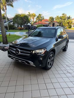 2022 Mercedes-Benz GLC 300