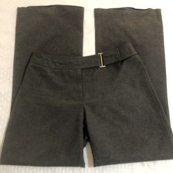 NY and Company size 6 stretchy black dress pants WAIST:29” INSEAM:31” LEG OPENING:10”