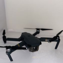 DJI MAVIC PRO M1P Quadcopter 4K Drone 2 Batteries And Controller