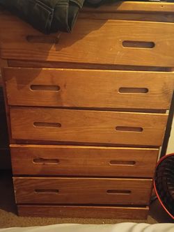 Wood 2 Piece Dresser Set