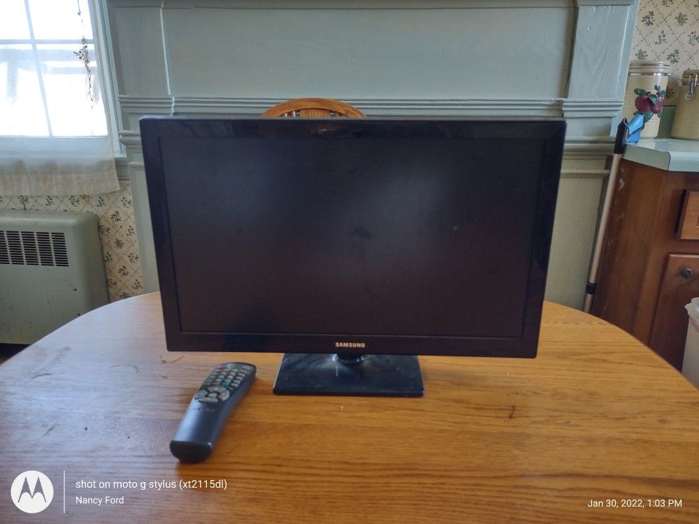 19" Samsung Class F4000 Led TV