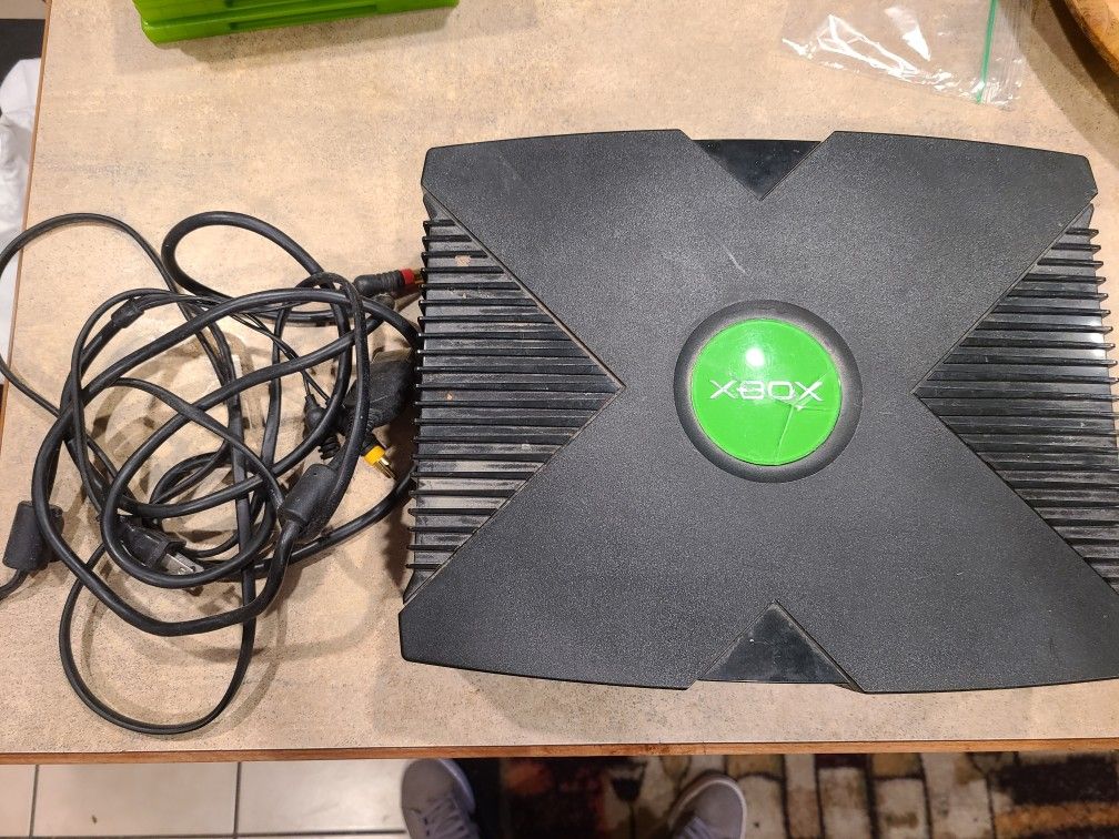 Xbox 3 Controllers And Games