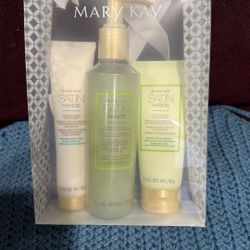 Mary Kay  Satin Hands