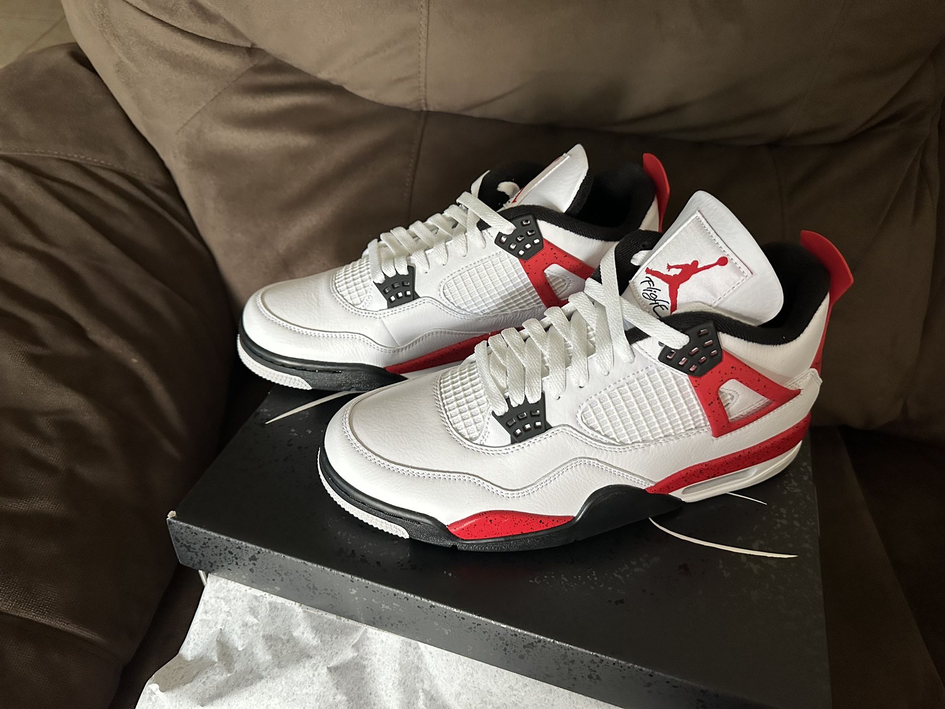 Air Jordan 4 Retro Size 10.5