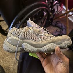Yeezy Adidas 