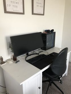 Omen Gaming Computer/ Samsung Monitor