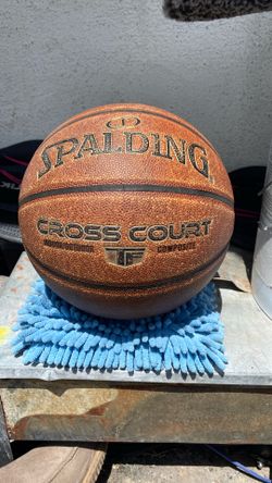 Spalding Cross Court Size 7 Basketball 