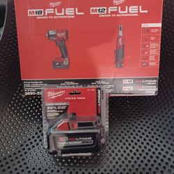 Milwaukee M18 1/2" Deive Cordless Impact And Rachet Set