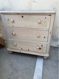 Thomasville dresser