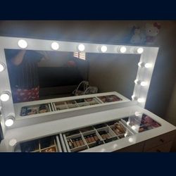 11 Drawer Vanity 
