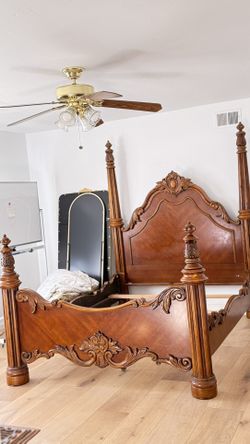 Bed Frame Wood (Queen) 