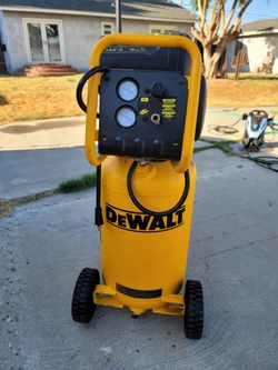 Dewalt Air compressor.  Tire car Truck