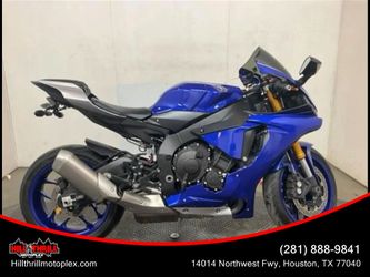 2017 YAMAHA YZF-R1