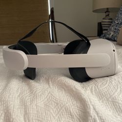 Oculus Quest 2 With Pro Battery